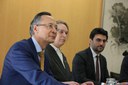 L’alt comissionat per a les Minories Nacionals de l’OSCE es reuneix amb la Comissió Legislativa de Política Exterior
