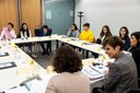 Alumnes de secundària es reuneixen en comissió en el marc del 18è del Consell del Joves