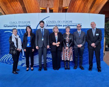 La delegació del Consell General a l'APCE acompanyada de dos membres de la GESCO i el representant permanent d'Andorra al Consell d'Europa