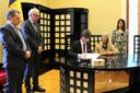 Canillo i Encamp dipositen una còpia digital de l’arxiu de la Solana a la Sala del Consell General del Santuari de Meritxell Canillo i Encamp dipositen una còpia digital de l’arxiu de la Solana a la Sala del Consell General del Santuari de Meritxell