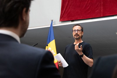 Jordi Reviriego durant la conferència