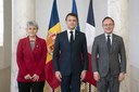 El copríncep Emmanuel Macron, la síndica general, Roser Suñé i el cap de Govern en funcions, Xavier Espot, tracten els principals reptes d’Andorra per als pròxims anys
