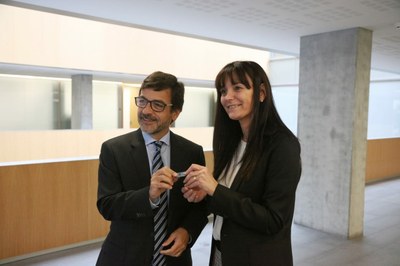 El ministre de Finances lliura a la subsíndica general el Projecte de llei del pressupost per a l'any 2019