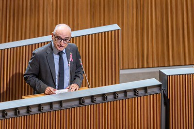 El ministre de Finances, Ramon Lladós, presentant el pressupost.