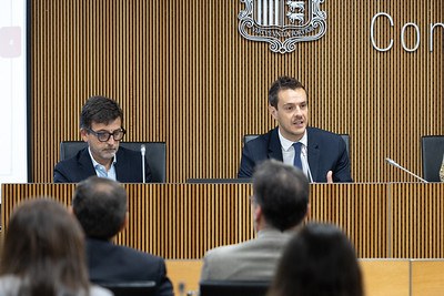 Jordi Cinca (esquerra) i Marc Galabert durant la compareixença.
