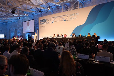 Sessió plenària de la 32a sessió anual de l'OSCE-PA. Foto: Assemblea de la República Portuguesa