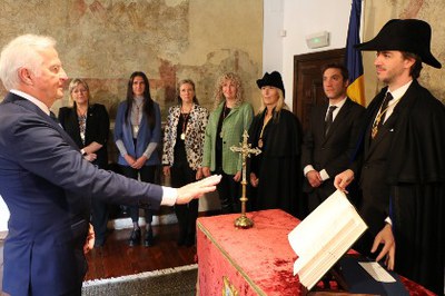 Nicolas Mérindol en el moment de jurar el càrrec