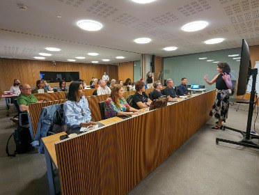 La formació a la sala de compareixences
