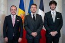 Visita institucional al Copríncep francès per abordar el tram final de les negociacions amb la UE