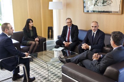 Visita de l'Excm. Sr. Altai Efendiev, ambaixador de la República d'Azerbaitjan, 5-11-2015