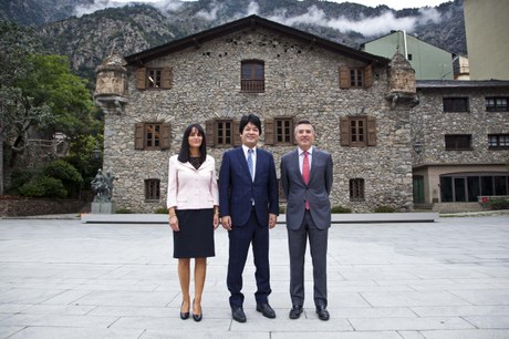 Visita del vice-ministre d'Afers Exteriors del Japó, Kentaro Sonoura